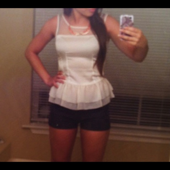 Vera Wang Princess Lace Mesh Peplum Top - Picture 4 of 4